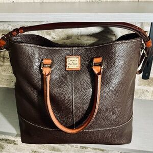 EUC Dooney & Bourke Chelsea Shopper | Classic Dark Brown Pebbled Leather Tote